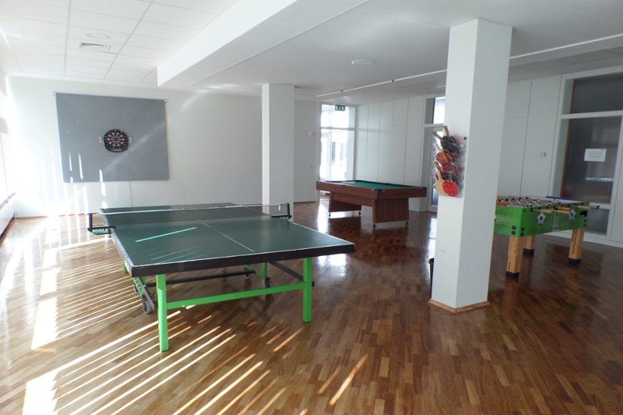 Tischtennis, Kicker und Biliard Tischtennis, Kicker und Biliard