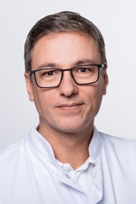 Portrait des Leitenden Arztes Oliver Alshut Portrait des Leitenden Arztes Oliver Alshut