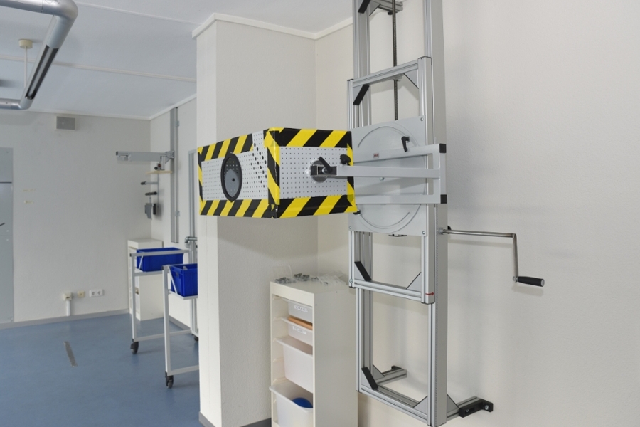 Ansicht eines Trainingsgeräts für eine spezielle berufliche Rehabilitationsmaßnahme. Ansicht eines Trainingsgeräts für eine spezielle berufliche Rehabilitationsmaßnahme.